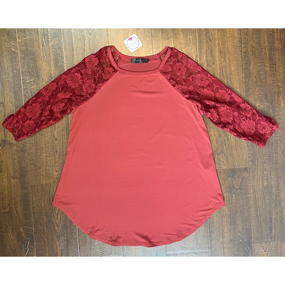 Shiela Rose Rust Red Lace Raglan Sleeve Top Crew Neck Curved Hem Large NEW